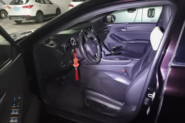 Used Toyota Avalon 2019 Dual-Engine 2.5L Luxury Edition China VI Standard Driver Seat