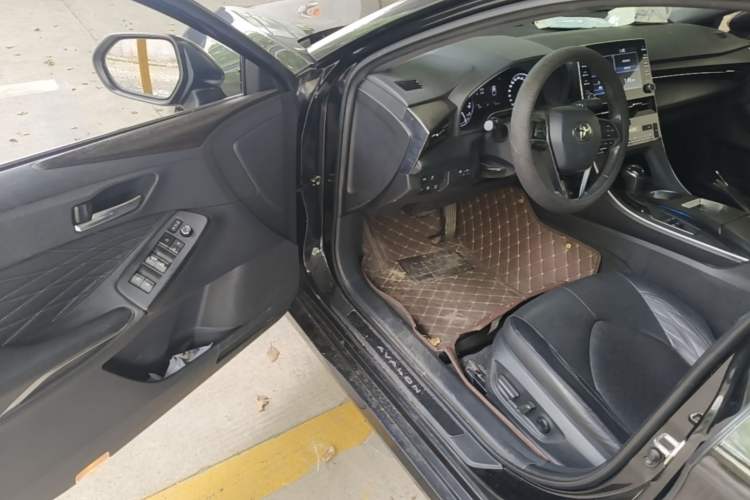 Used Toyota Avalon 2019 2.5L Touring Premium Version China V Standard Driver Seat