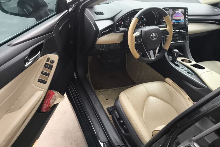 Used Toyota Avalon 2019 2.0L Luxury Edition China VI Standard Driver Seat