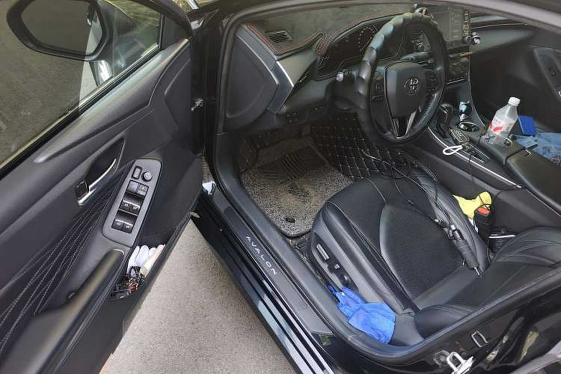 Used Toyota Avalon 2019 Dual-Engine 2.5L XLE Prestige Version China VI Standard Driver Seat