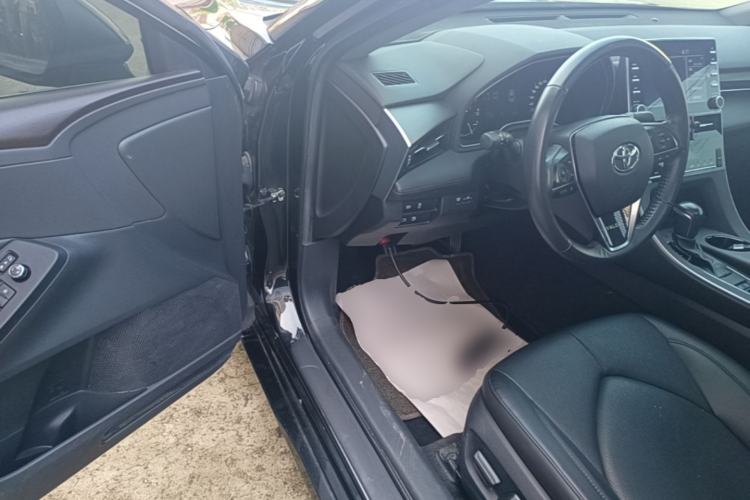 Used Toyota Avalon 2019 2.0L Luxury Edition China VI Standard Driver Seat