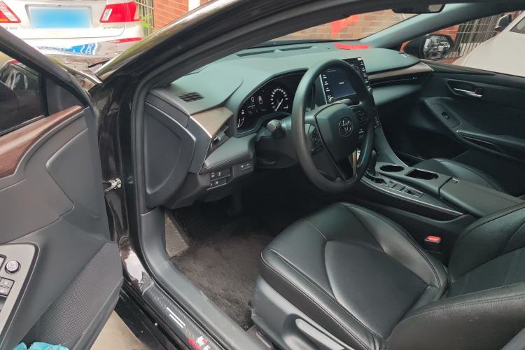 Used Toyota Avalon 2019 2.0L Ambition Edition China VI Driver Seat