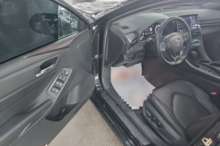 Used Toyota Avalon 2019 2.0L Luxury Edition China VI Standard Driver Seat