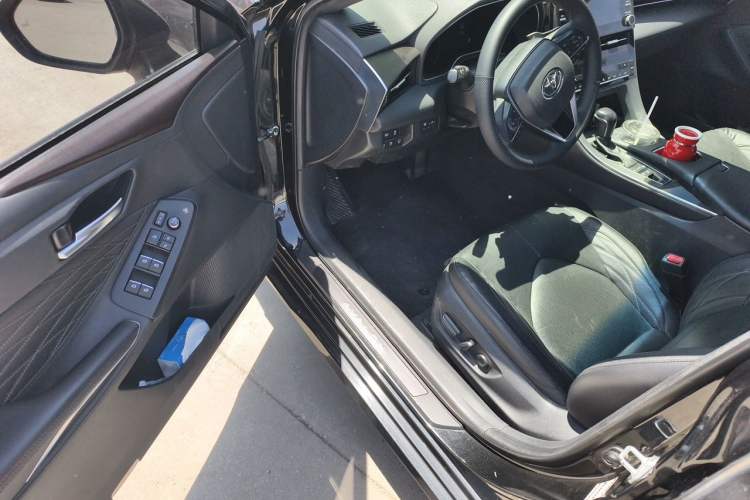 Used Toyota Avalon 2019 2.5L Touring Premium Version China V Standard Driver Seat