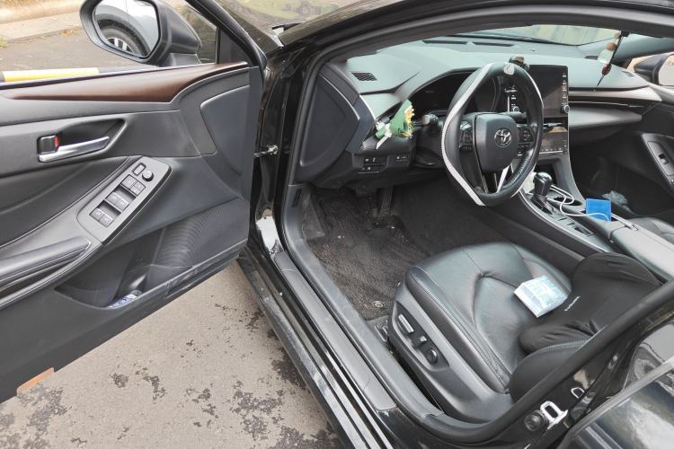 Used Toyota Avalon 2019 2.0L Luxury Edition China VI Standard Driver Seat