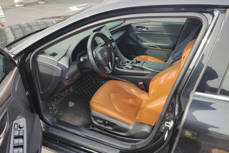 Used Toyota Avalon 2019 2.0L Ambition Edition China VI Driver Seat