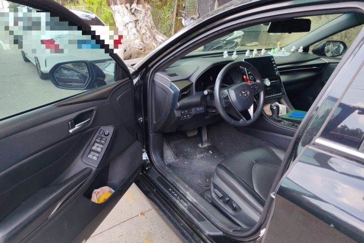 Used Toyota Avalon 2019 2.0L XLE Premium Edition China VI Driver Seat