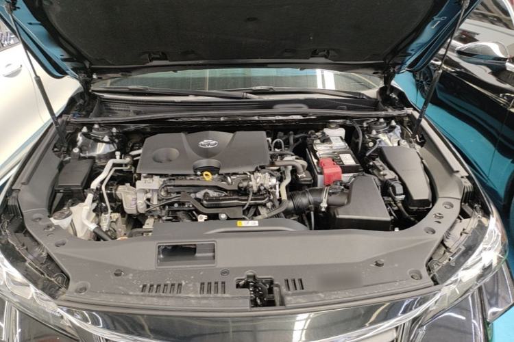 Used Toyota Avalon 2019 2.0L XLE Premium Edition China VI Engine Bay