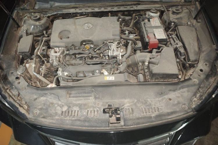 Used Toyota Avalon 2019 2.5L Touring Premium Version China VI Standard Engine Bay