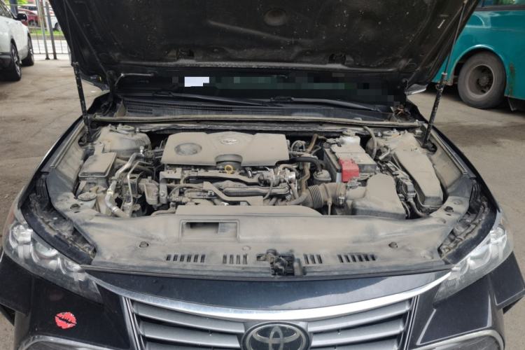 Used Toyota Avalon 2019 2.0L Luxury Edition China VI Standard Engine Bay