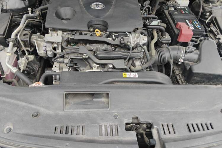 Used Toyota Avalon 2019 2.0L XLE Premium Edition China VI Engine Bay