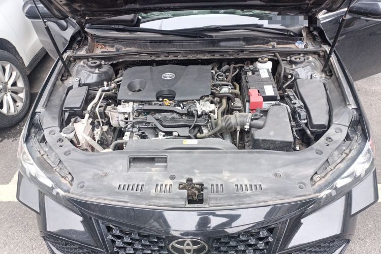 Used Toyota Avalon 2019 2.0L Luxury Edition China VI Standard Engine Bay