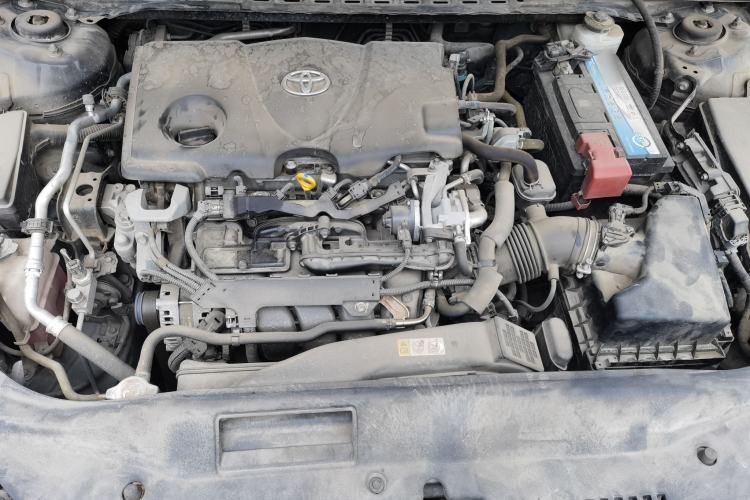 Used Toyota Avalon 2019 2.5L Touring Premium Version China VI Standard Engine Bay