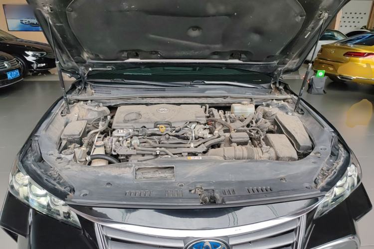Used Toyota Avalon 2019 Dual-Engine 2.5L Luxury Edition China VI Standard Engine Bay