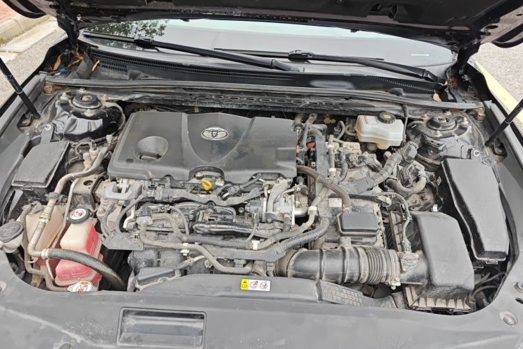 Used Toyota Avalon 2019 Dual-Engine 2.5L Limited Flagship Edition China V Standard Engine Bay