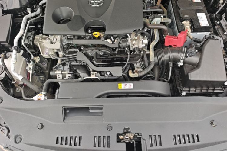 Used Toyota Avalon 2019 2.0L XLE Premium Edition China VI Engine Bay