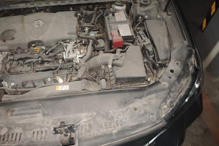 Used Toyota Avalon 2019 2.5L Touring Premium Version China VI Standard Engine Bay Left