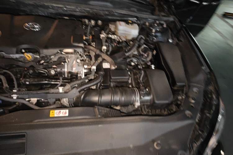 Used Toyota Avalon 2019 Dual-Engine 2.5L Luxury Edition China VI Standard Engine Bay Left