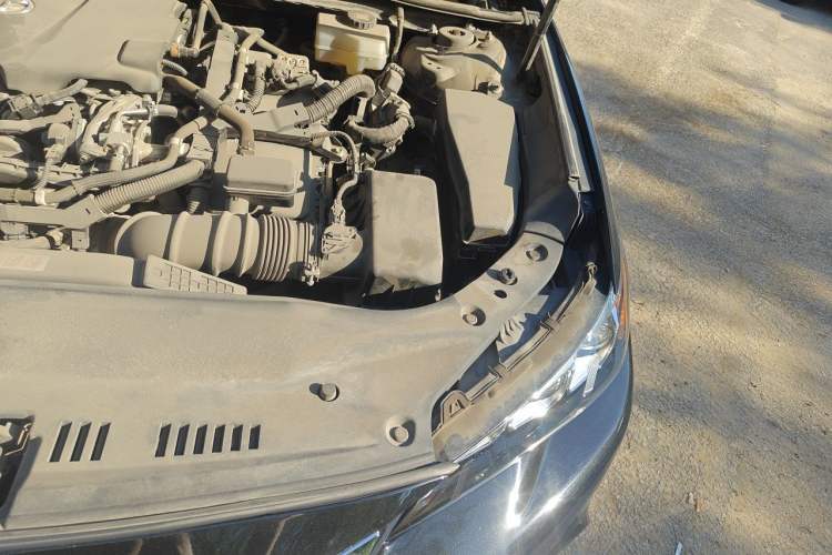 Used Toyota Avalon 2019 Dual-Engine 2.5L Luxury Edition China VI Standard Engine Bay Left