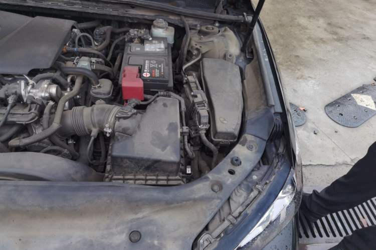Used Toyota Avalon 2019 2.0L Ambition Edition China VI Engine Bay Left