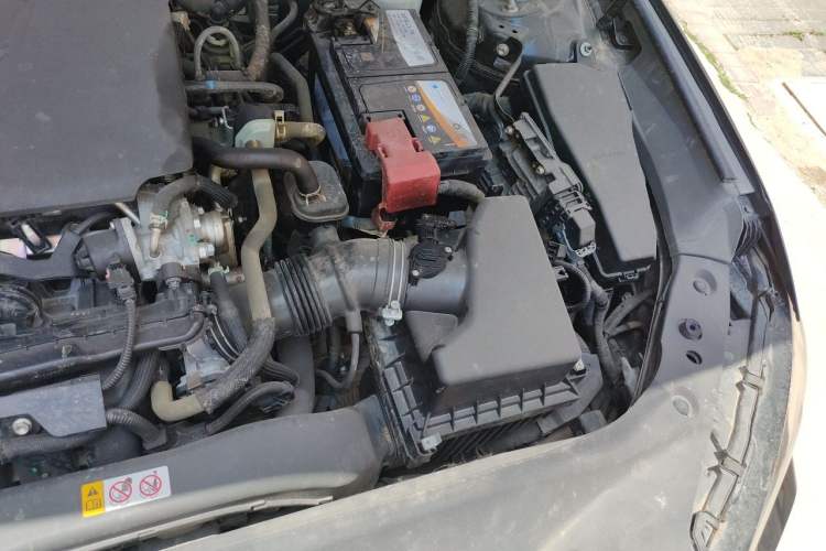 Used Toyota Avalon 2019 2.0L Luxury Edition China VI Standard Engine Bay Left