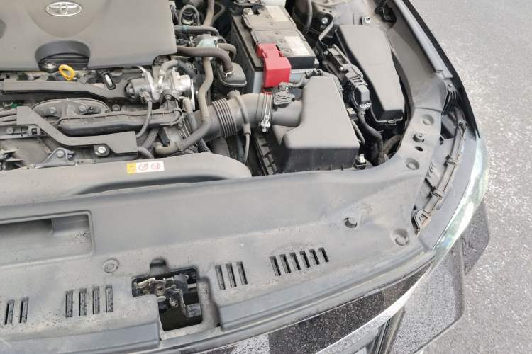Used Toyota Avalon 2019 2.0L Luxury Edition China VI Standard Engine Bay Left