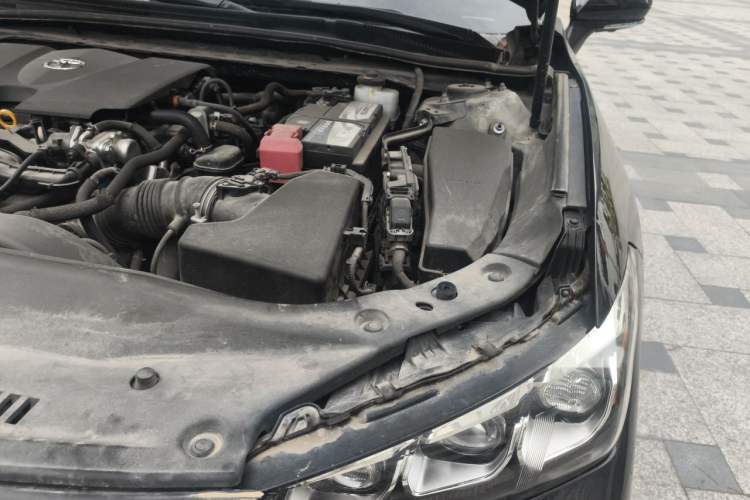 Used Toyota Avalon 2019 2.0L XLE Premium Edition China VI Engine Bay Left