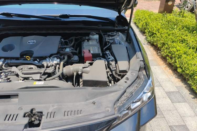 Used Toyota Avalon 2019 2.0L XLE Premium Edition China VI Engine Bay Left