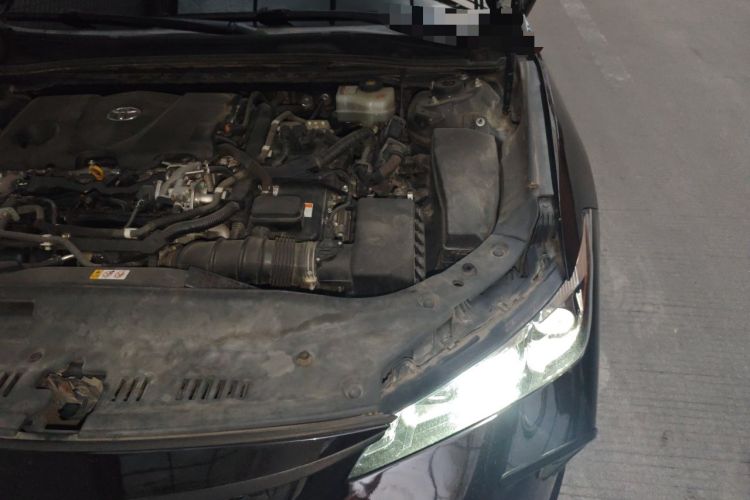 Used Toyota Avalon 2019 Dual-Engine 2.5L Luxury Edition China VI Standard Engine Bay Left
