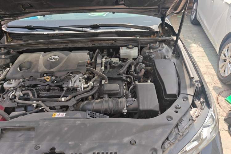 Used Toyota Avalon 2019 Dual-Engine 2.5L Limited Flagship Edition China VI Standard Engine Bay Left