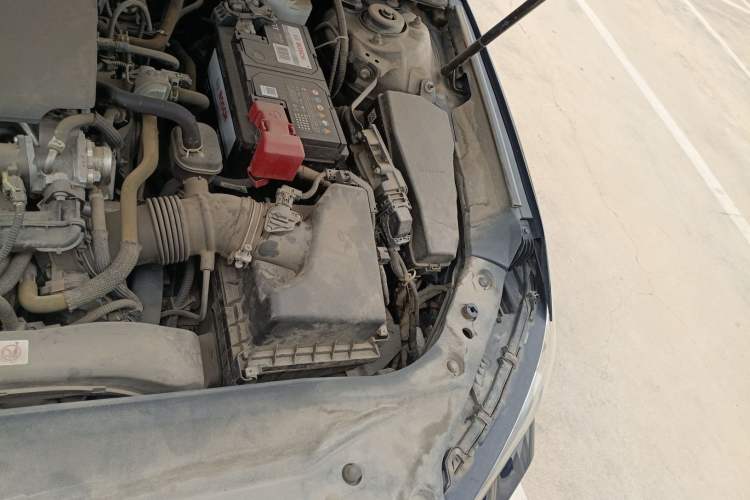 Used Toyota Avalon 2019 2.0L Ambition Edition China VI Engine Bay Left