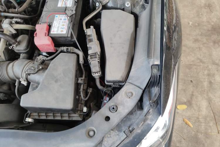 Used Toyota Avalon 2019 2.0L Luxury Edition China VI Standard Engine Bay Left