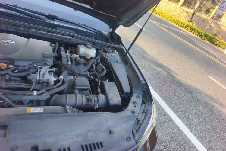 Used Toyota Avalon 2019 Dual-Engine 2.5L Luxury Edition China VI Standard Engine Bay Left