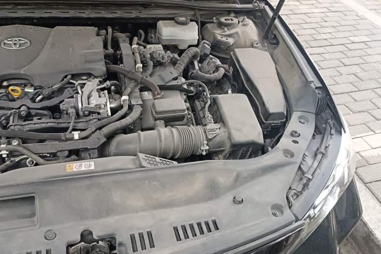 Used Toyota Avalon 2019 Dual-Engine 2.5L Luxury Edition China VI Standard Engine Bay Left