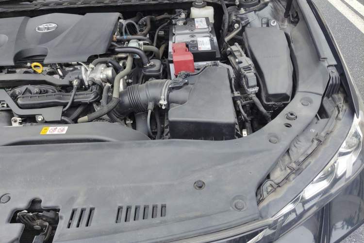 Used Toyota Avalon 2019 2.0L XLE Premium Edition China VI Engine Bay Left
