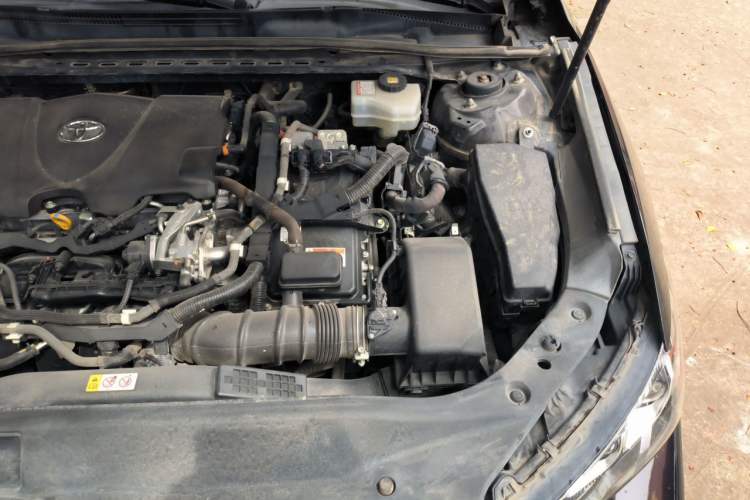 Used Toyota Avalon 2019 Dual-Engine 2.5L Luxury Edition China VI Standard Engine Bay Left