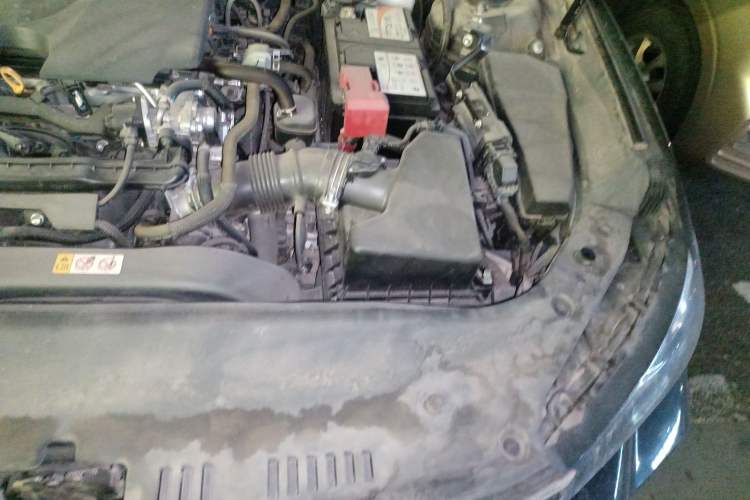 Used Toyota Avalon 2019 2.0L Luxury Edition China VI Standard Engine Bay Left