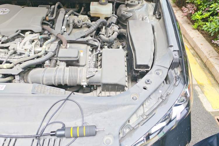 Used Toyota Avalon 2019 Dual-Engine 2.5L Luxury Edition China VI Standard Engine Bay Left