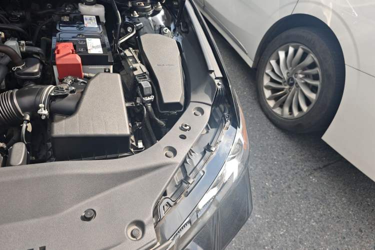 Used Toyota Avalon 2019 2.5L Touring Premium Version China V Standard Engine Bay Left