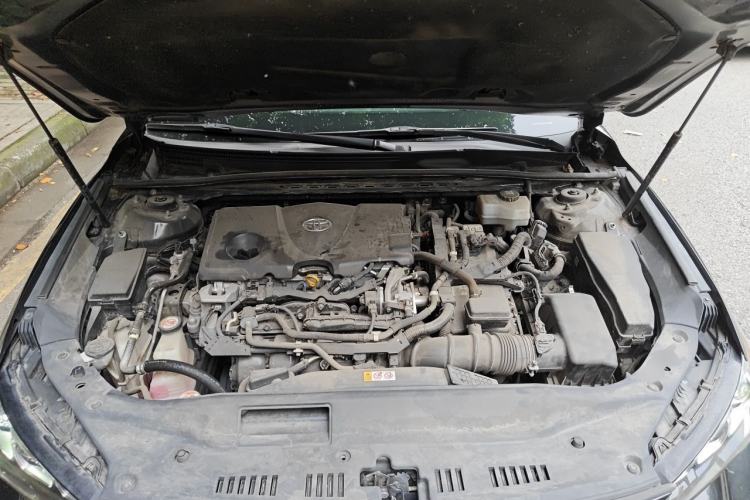 Used Toyota Avalon 2019 Dual-Engine 2.5L Luxury Edition China VI Standard Engine Bay