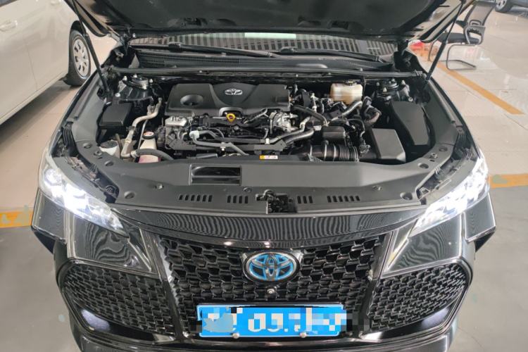 Used Toyota Avalon 2019 Dual-Engine 2.5L Luxury Edition China VI Standard Engine Bay