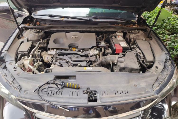 Used Toyota Avalon 2019 2.0L Luxury Edition China VI Standard Engine Bay
