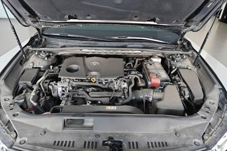Used Toyota Avalon 2019 2.0L XLE Premium Edition China VI Engine Bay