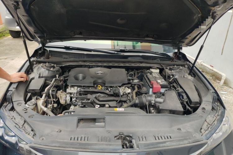 Used Toyota Avalon 2019 2.0L Luxury Edition China VI Standard Engine Bay