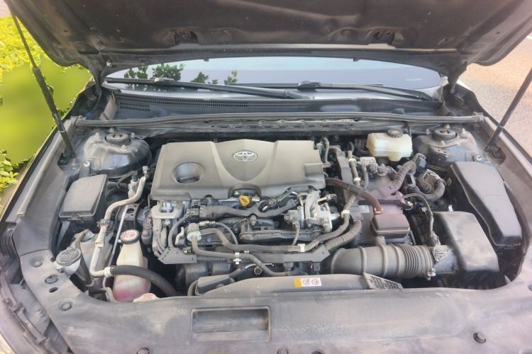 Used Toyota Avalon 2019 Dual-Engine 2.5L Luxury Edition China VI Standard Engine Bay