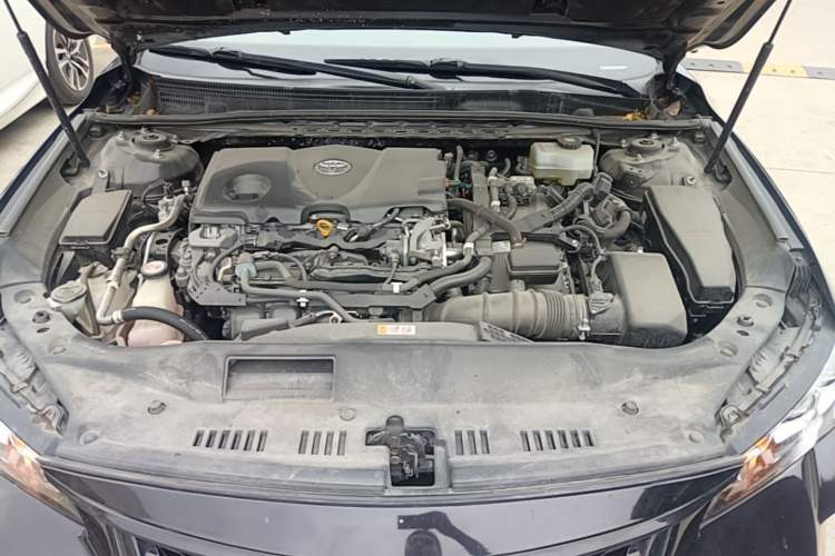 Used Toyota Avalon 2019 Dual-Engine 2.5L Luxury Edition China VI Standard Engine Bay