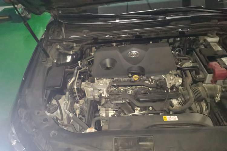Used Toyota Avalon 2019 2.0L Ambition Edition China VI Engine Bay Right