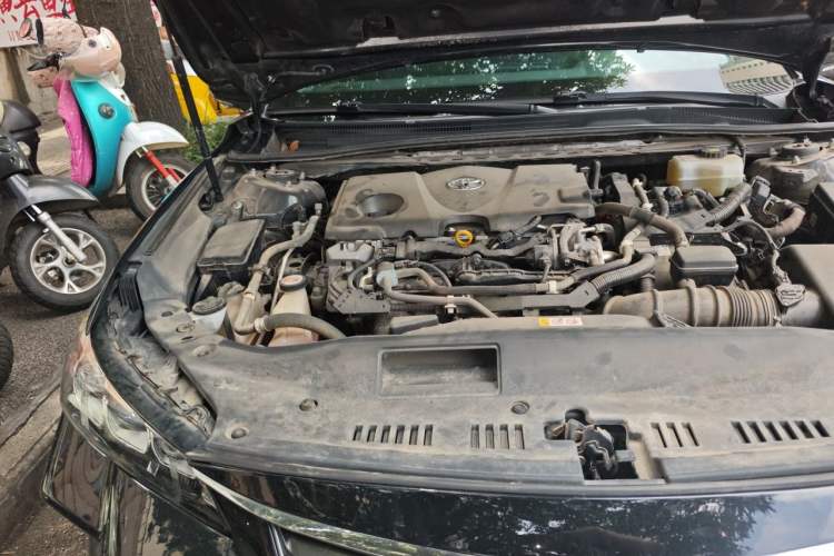 Used Toyota Avalon 2019 Dual-Engine 2.5L Luxury Edition China VI Standard Engine Bay Right
