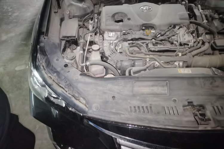 Used Toyota Avalon 2019 Dual-Engine 2.5L Luxury Edition China VI Standard Engine Bay Right