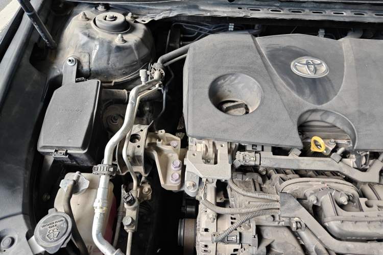 Used Toyota Avalon 2019 2.0L Ambition Edition China VI Engine Bay Right